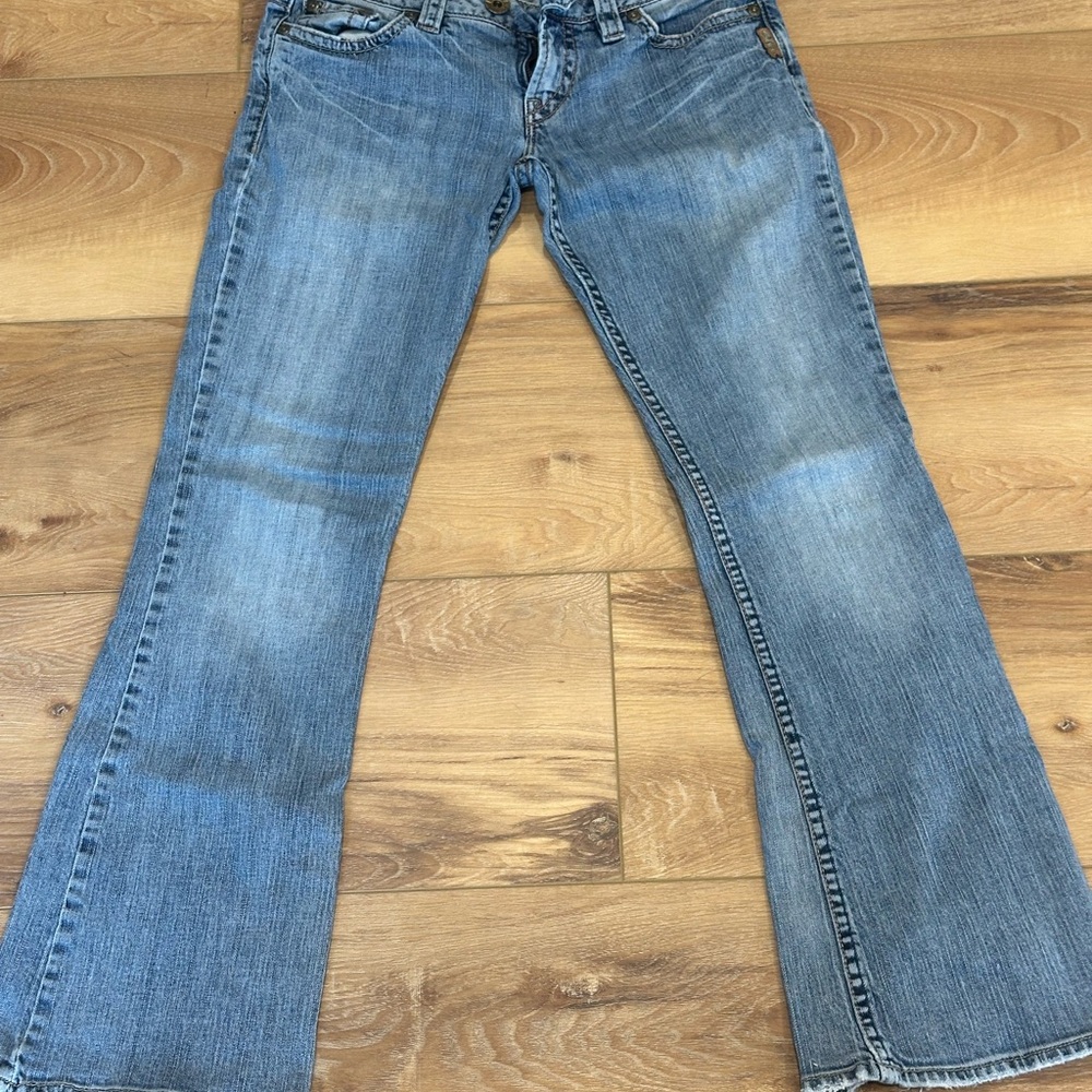 Silver Jeans Women's Boot Cut in Classic Blue